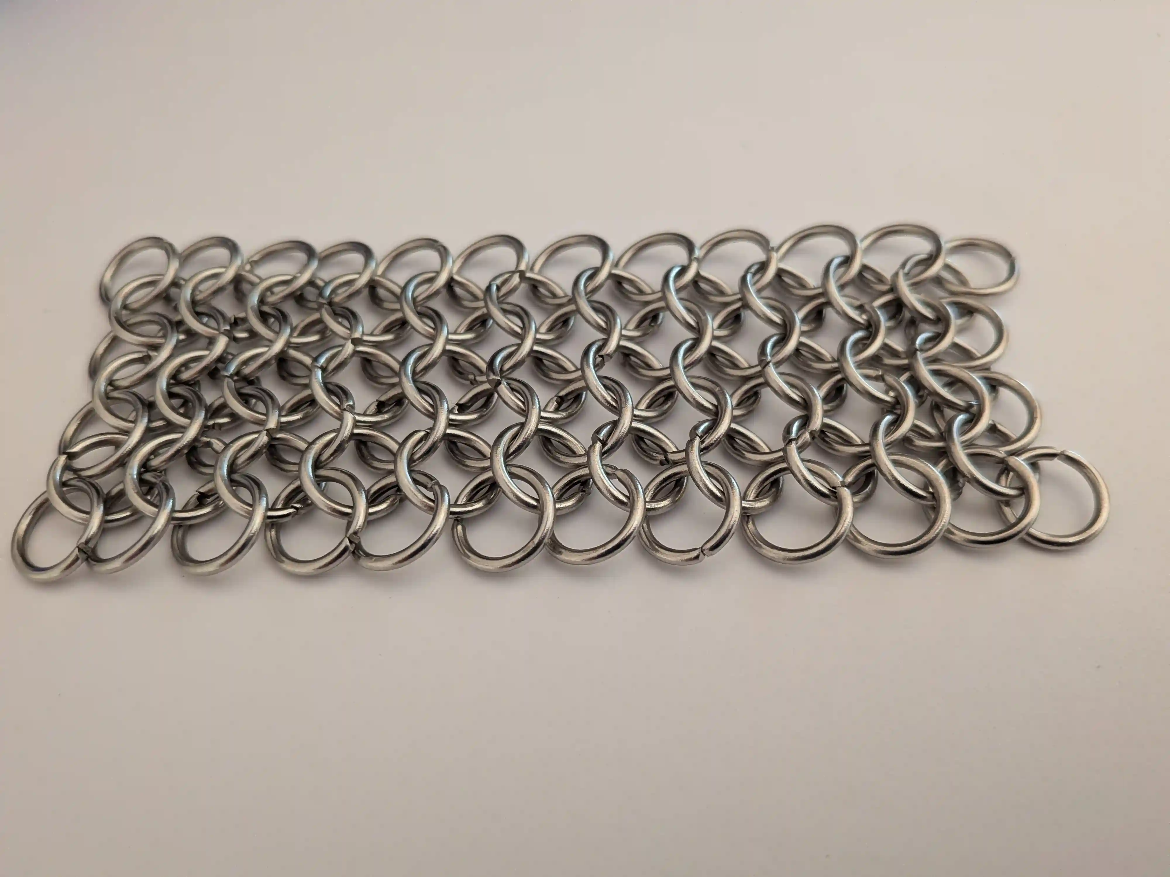 European 4 in 1 chainmail pattern
