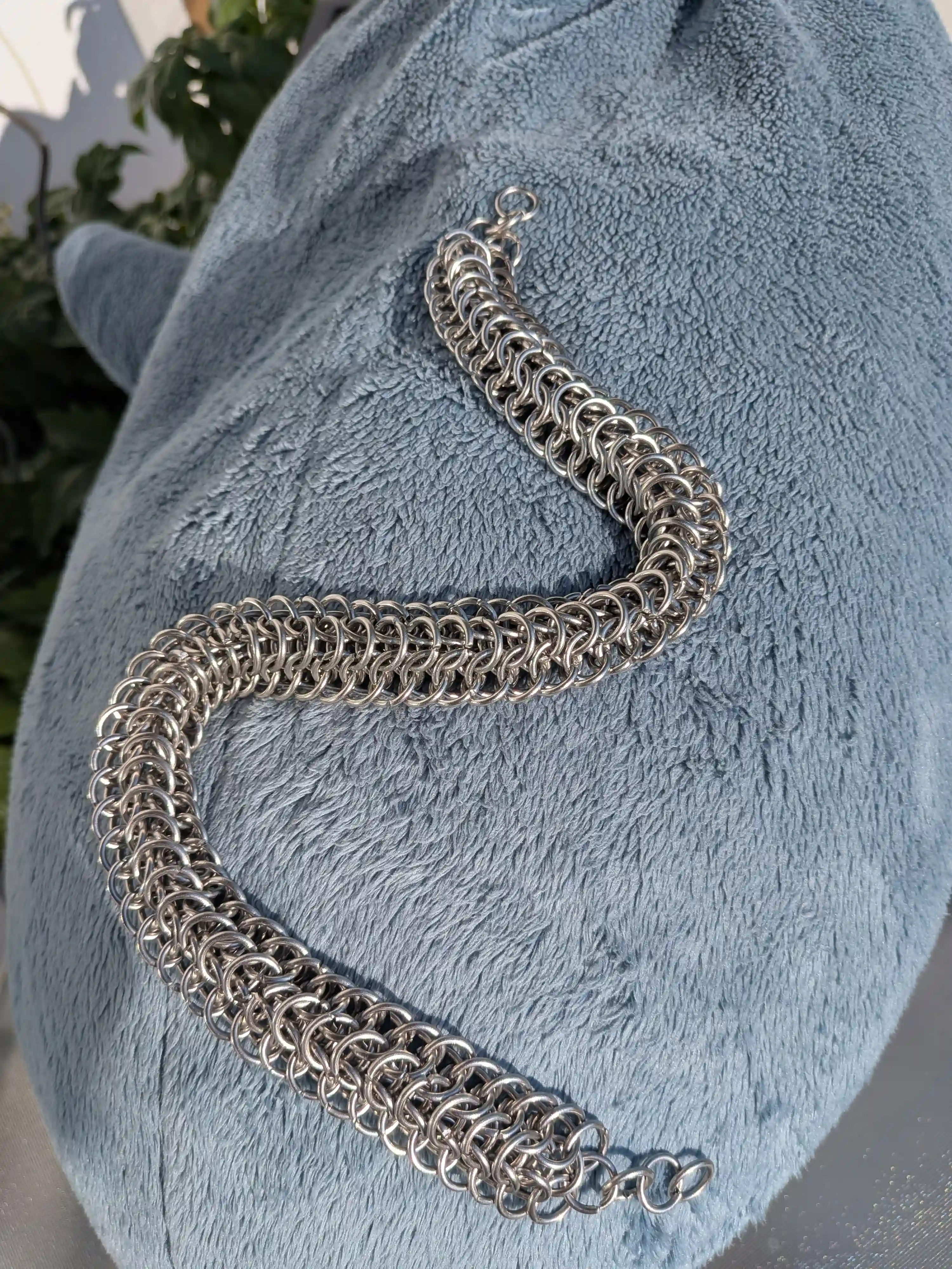 Chain laying across blahaj